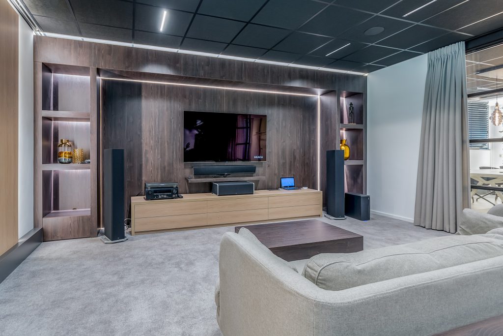 Inrichting kantoor en home theater Sound United